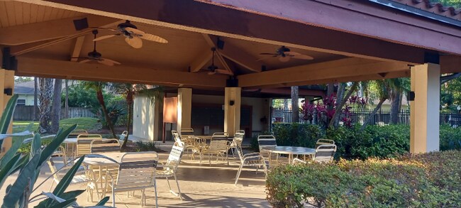 Foto del edificio - 2650 Countryside Blvd