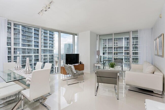 Building Photo - Icon Brickell Unit 4010