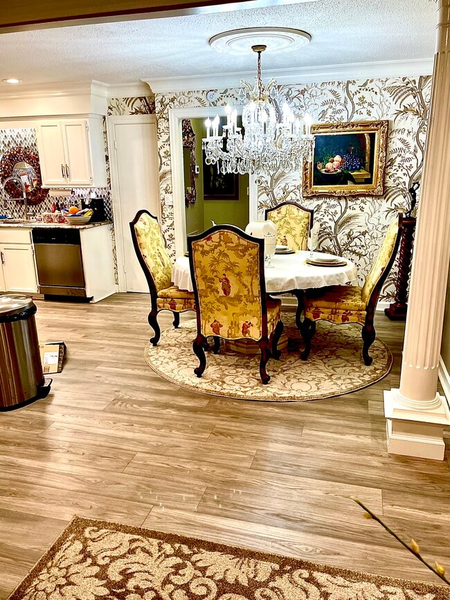 Building Photo - 124 Highridge Dr