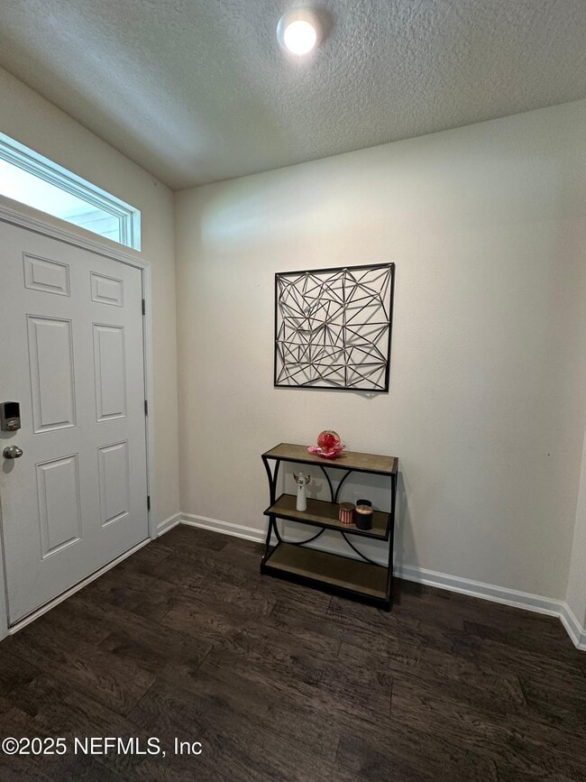 Foto del edificio - 2062 Garrison Wy