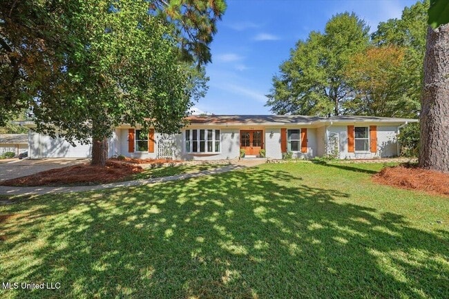 Photo - 144 Rollingwood Dr House