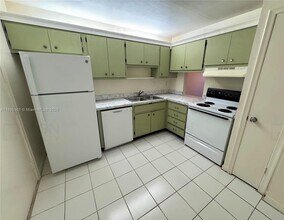 Building Photo - 2060 NW 48th Terrace