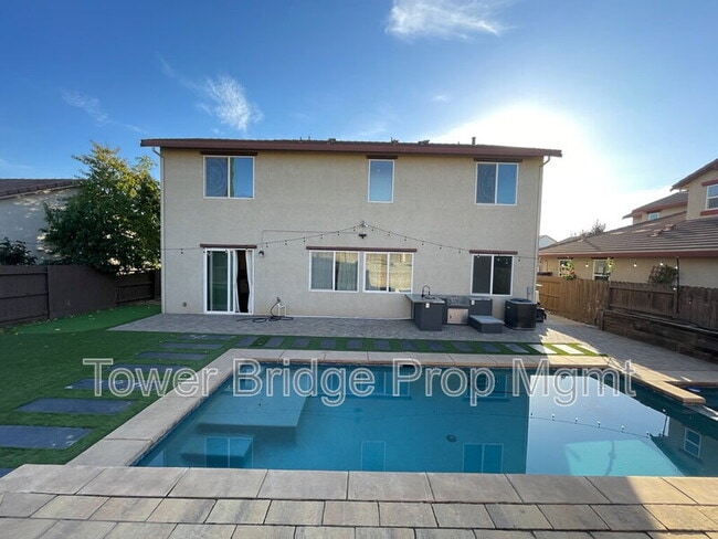 Foto del edificio - 5508 Copper Sunset Way