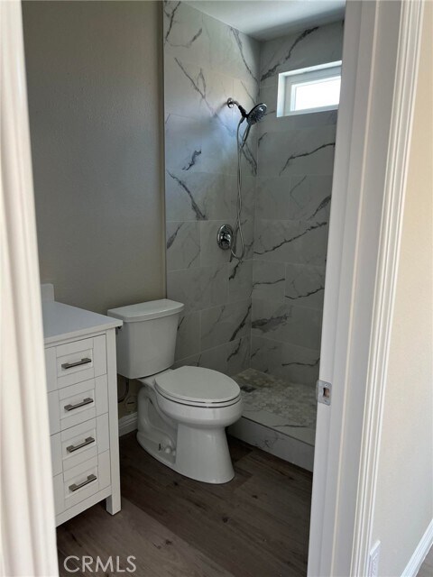 Foto del edificio - 5912 Santa Ana Ave