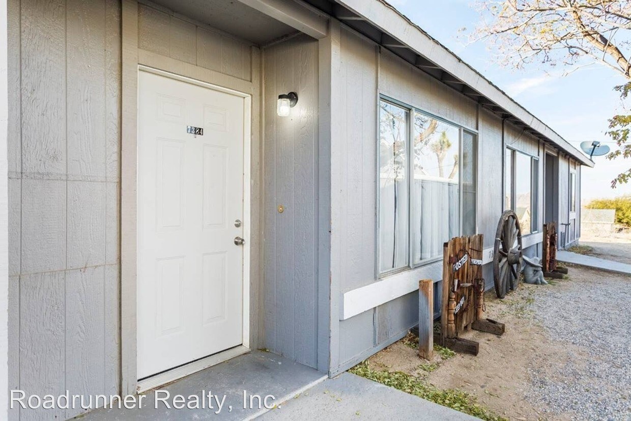 Foto principal - 6333 Hallee Rd