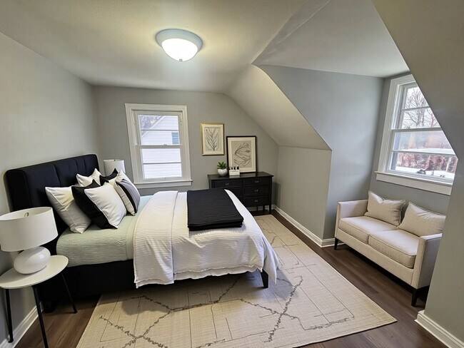 Foto del edificio - 701 Elm St