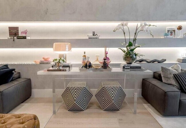 Foto del edificio - 9349 Collins Ave