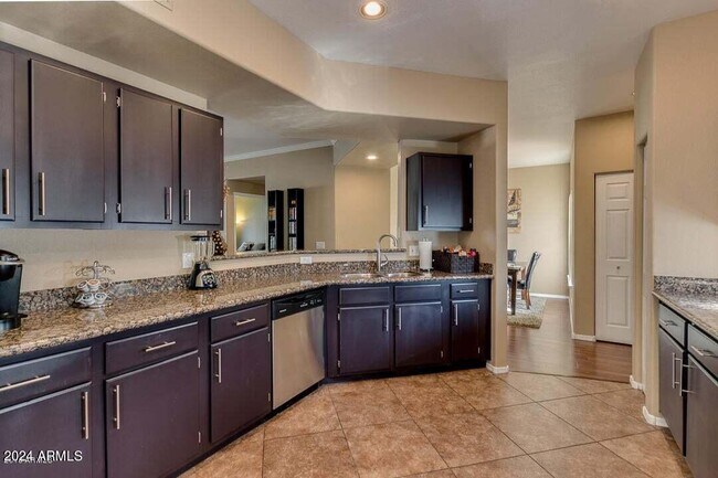 Foto del edificio - 3236 E Chandler Blvd