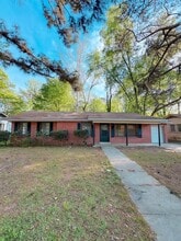 Building Photo - 204 E Glenn Dr