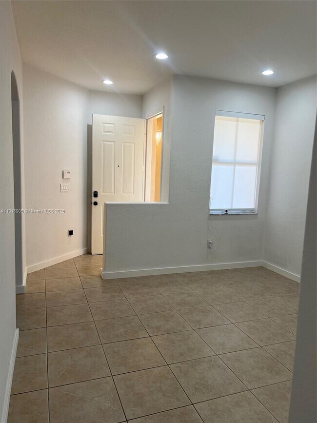 Foto del edificio - 23734 SW 110th Pl