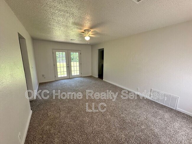 Foto del edificio - 4117 N Libby Ave