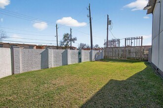 Building Photo - 1221 Cedar Post Ln