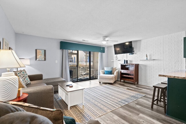 Building Photo - 1860 Auburn Ln