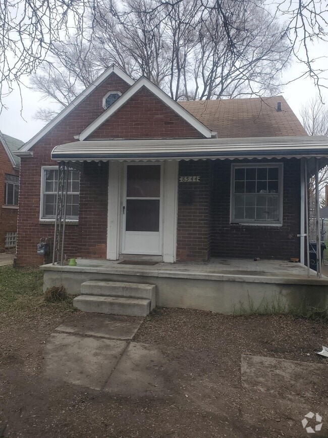 Building Photo - 8544 Roselawn St