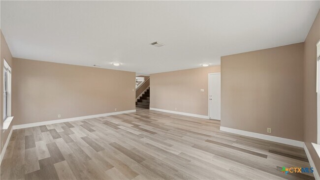 Building Photo - 7338 Raintree Forest