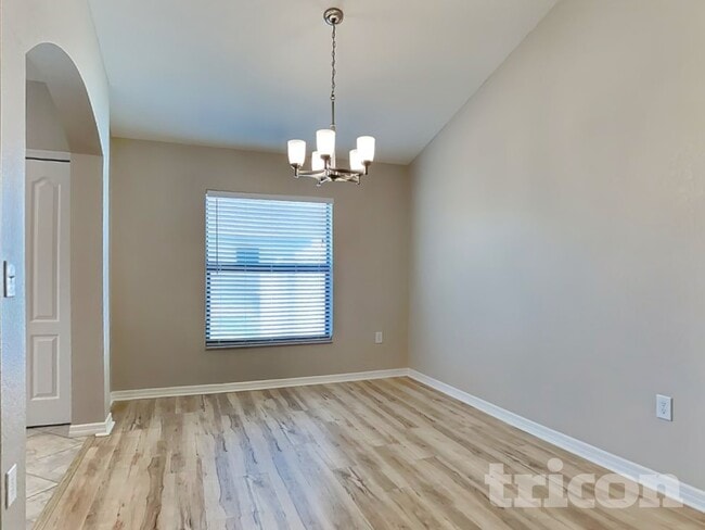 Building Photo - 3140 Kiwi Ave