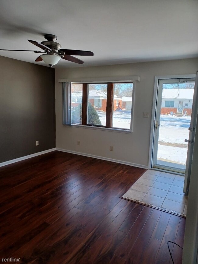 Building Photo - 3 br, 2 bath House - 29215 Elmwood St
