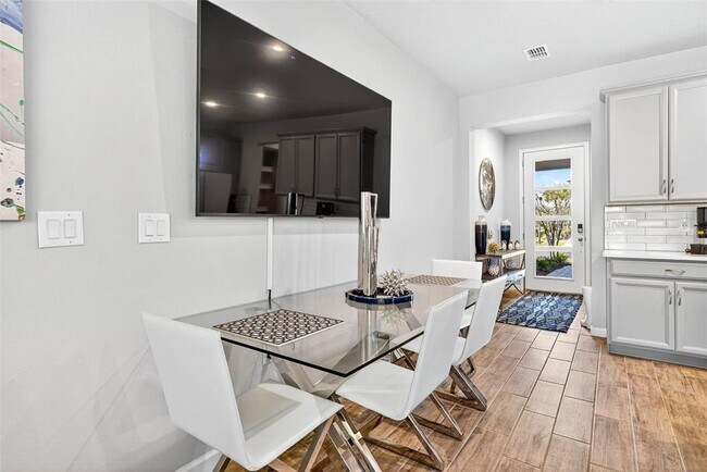 Foto del edificio - 25993 Woven Wicker Bnd