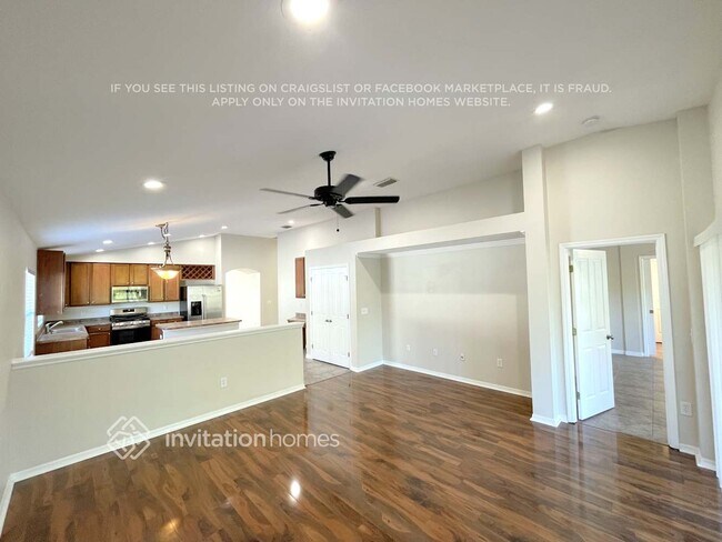 Foto del edificio - 1825 Leybourne Loop