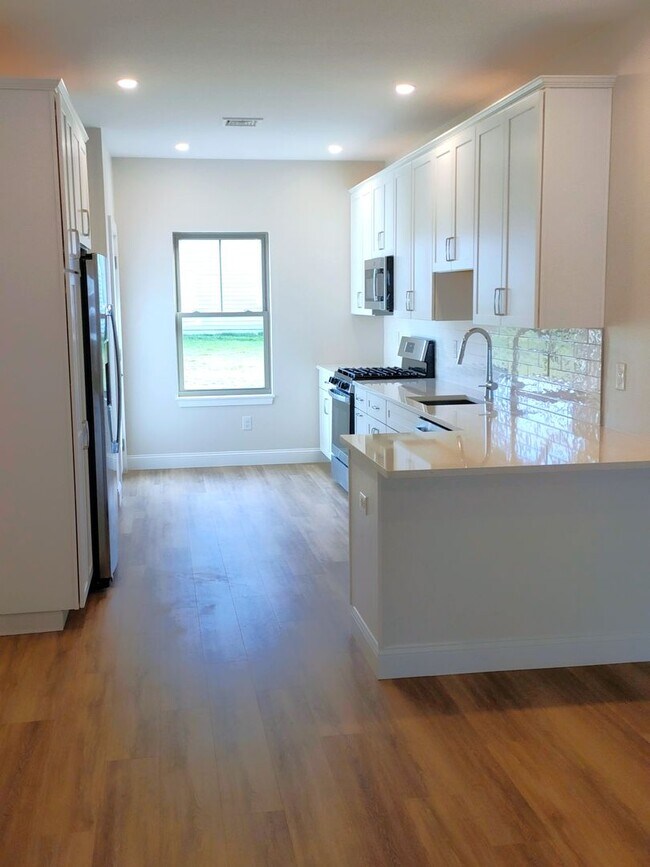 Foto del edificio - 34-34 W Valley Cir