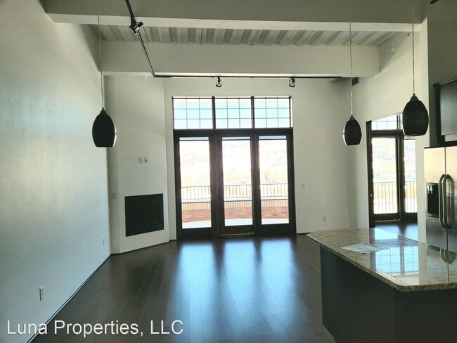 Building Photo - 150 Village Crossing Way