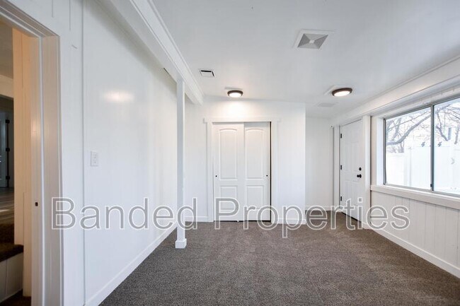 Foto del edificio - 34 N Terrace Dr