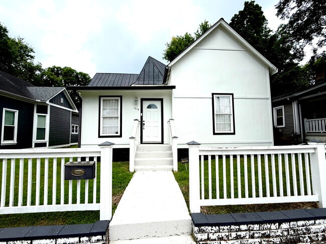 Building Photo - 1214 Joseph Ave