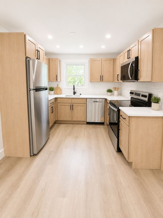 Building Photo - Oak Gardens Apartments