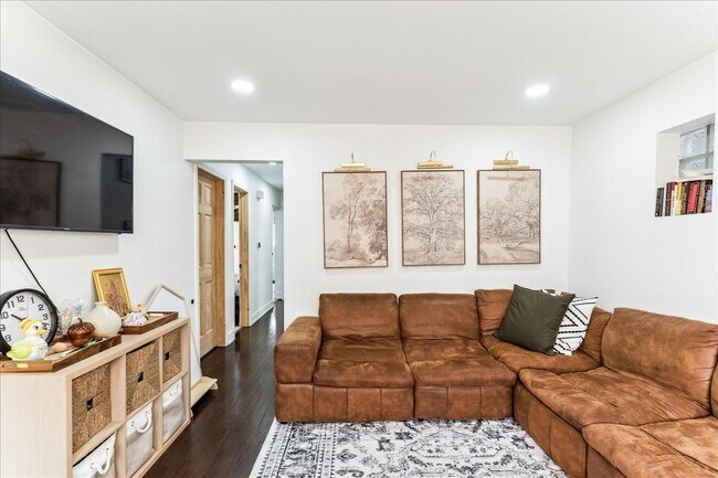 Foto del edificio - 2735 N Mozart St