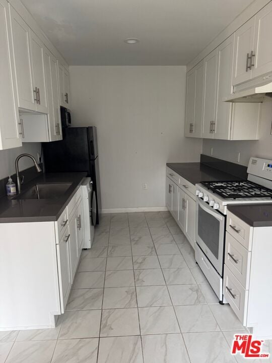 Primary Photo - 14332 Albers St