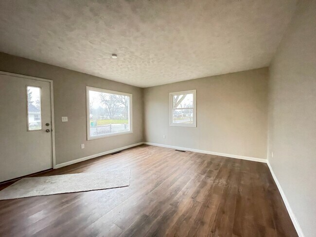 Foto del edificio - Farnam Home: Single Family, 3 Bedroom, Rea...