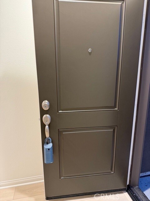 Building Photo - 2420 E Lincoln Ave