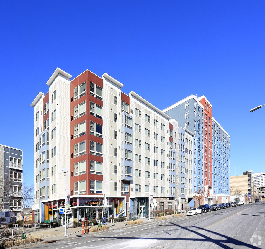 Building Photo - Metro Green Residences