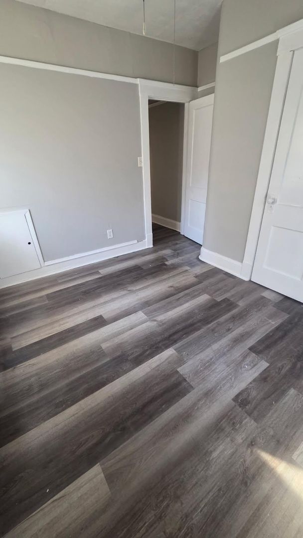 Building Photo - 3871-3873 W19th St