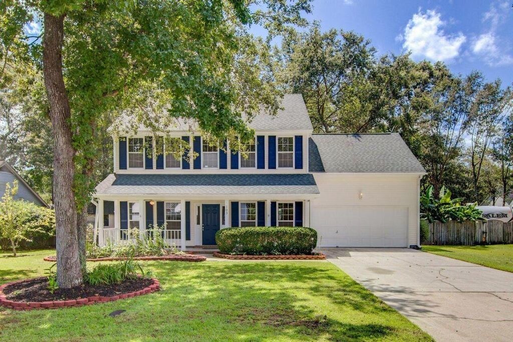 Primary Photo - 103 Amberside Dr