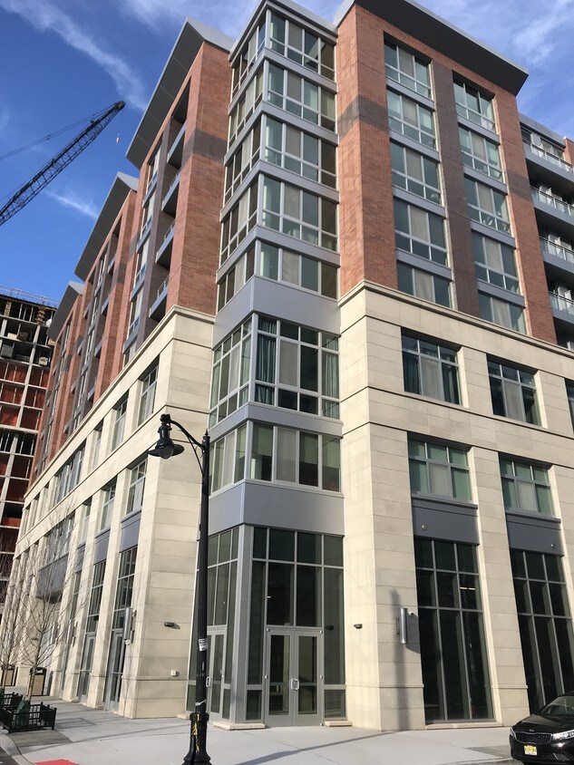 201 Marin Blvd, Jersey City, NJ 07302 Condo for Rent in Jersey City