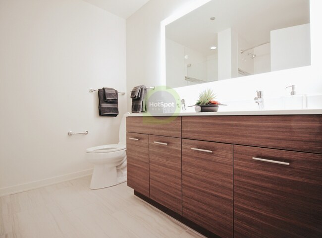 Foto del edificio - 355 W Chestnut St