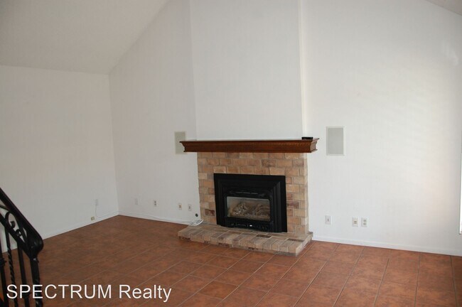 Foto del edificio - 3 br, 2 bath House - 747 Calle De Los Amigos