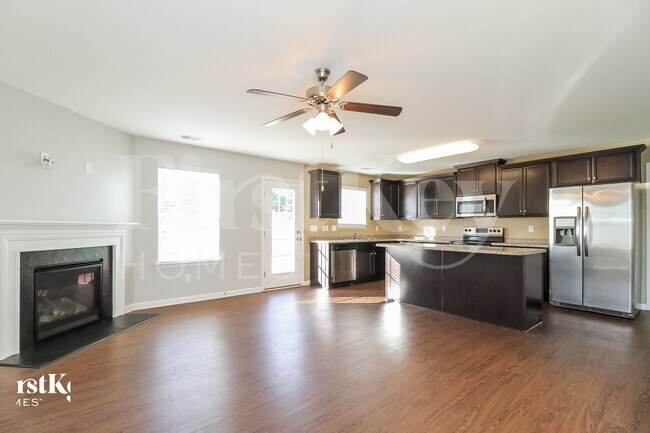 Building Photo - 1655 Haddington Point Dr