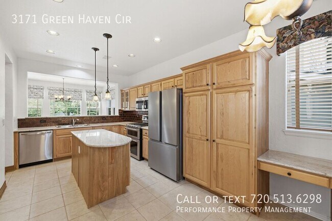 Foto del edificio - 3171 Green Haven Cir