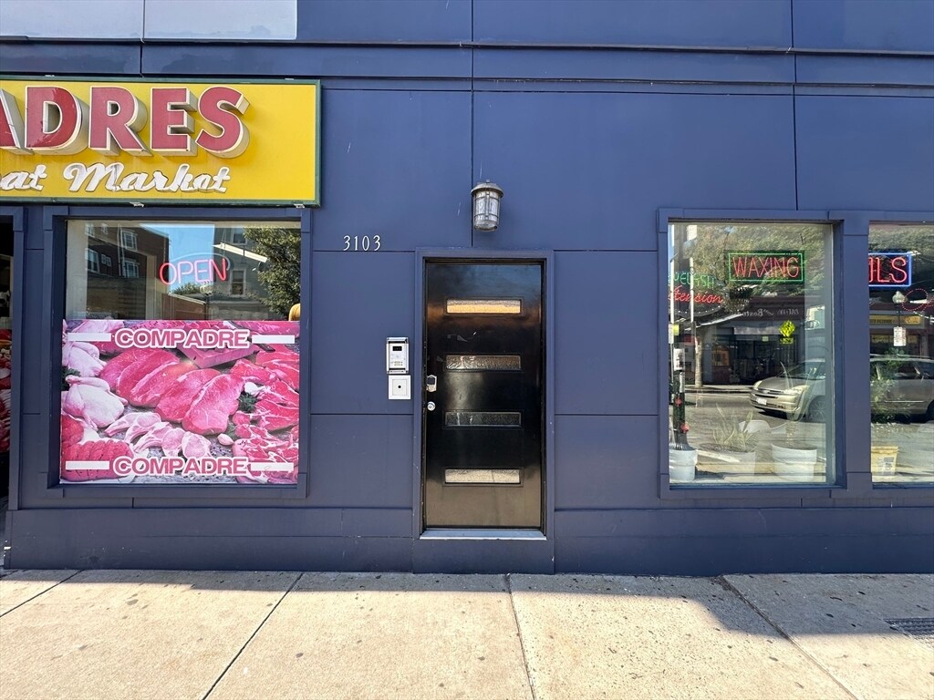 Foto principal - 3103 Washington St