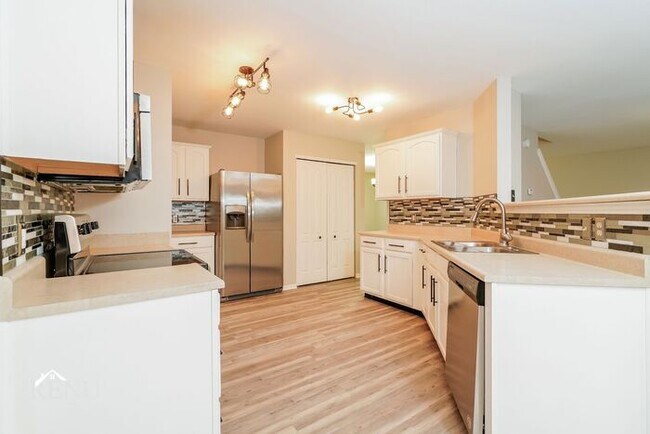 Building Photo - 8422 Ligonier Dr