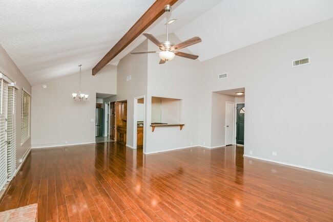 Building Photo - 1307 Brookfield Ln