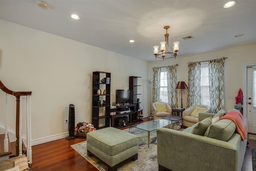 Photo - 313 4th Street Unit 2