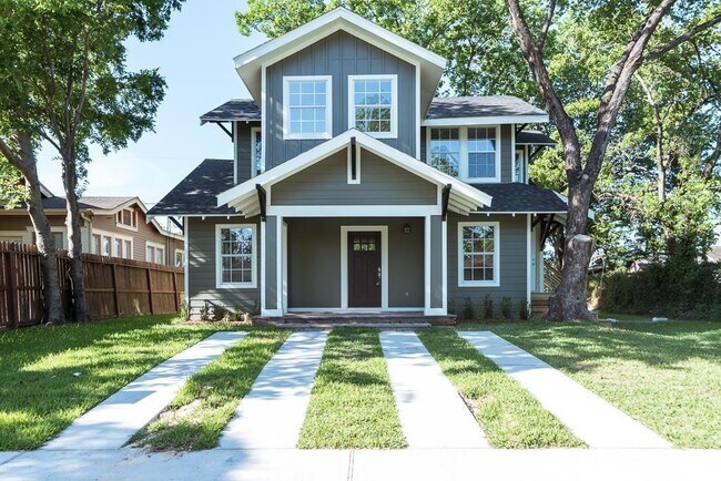 Building Photo - 4535 Walker St