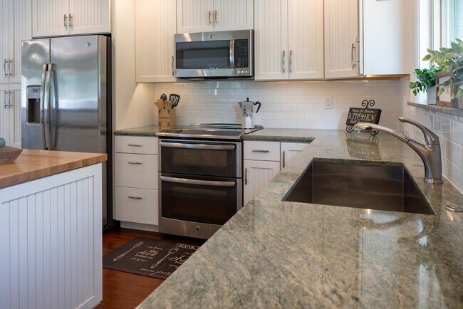 Foto del edificio - Beautiful Upgraded Single Family Home