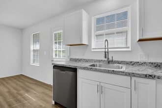 Interior Photo - Cherry Bottom Townhomes