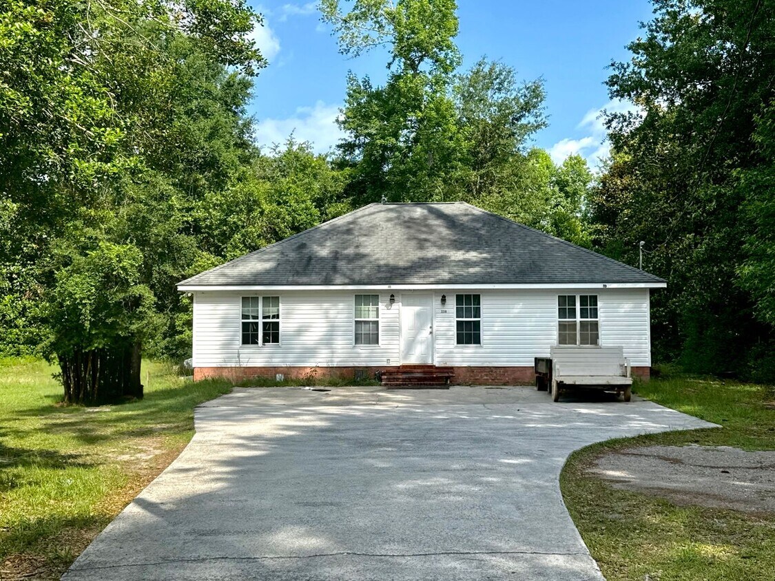 Primary Photo - 223A Vista Cir