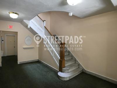 Building Photo - 2 bedroom in Boston MA 02135