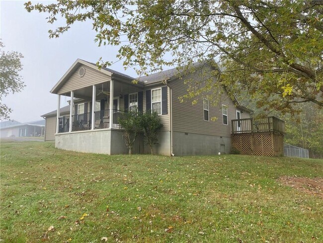 Building Photo - 3103 Pleasant Ridge Rd